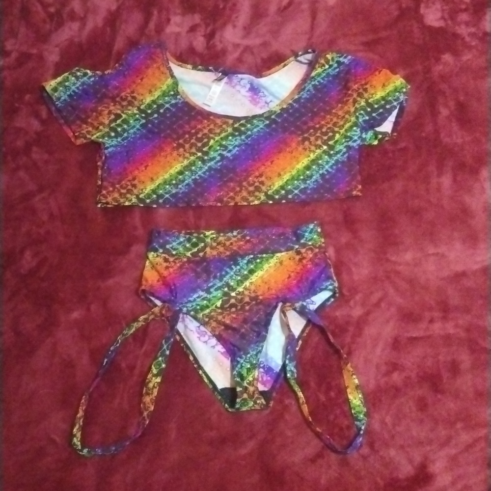 Two Piece Rainbow Leopard Pattern Festival Outfit